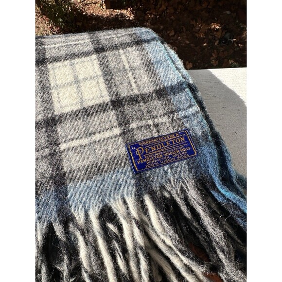 Vintage Pendleton Blanket Gray Blue Plaid Wool 53" x 72" Fringe Throw - Picture 2 of 5